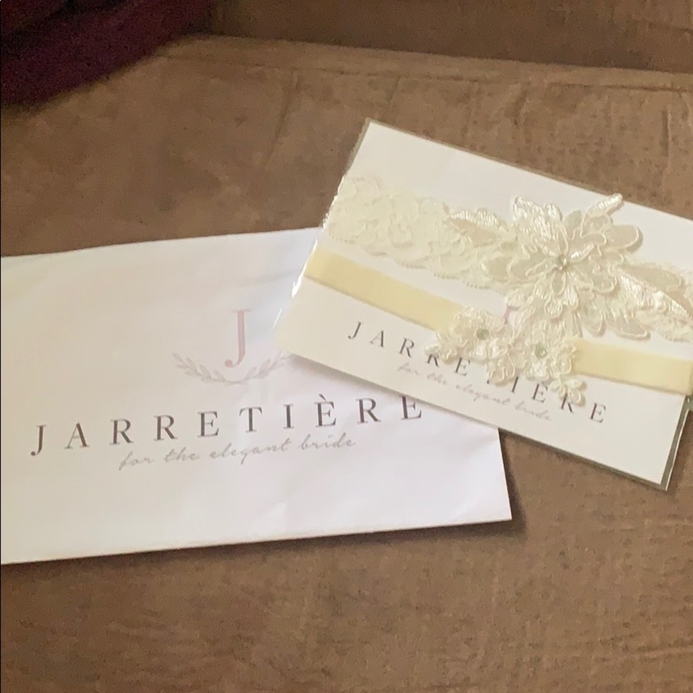 Brand new Jarretiere Garter